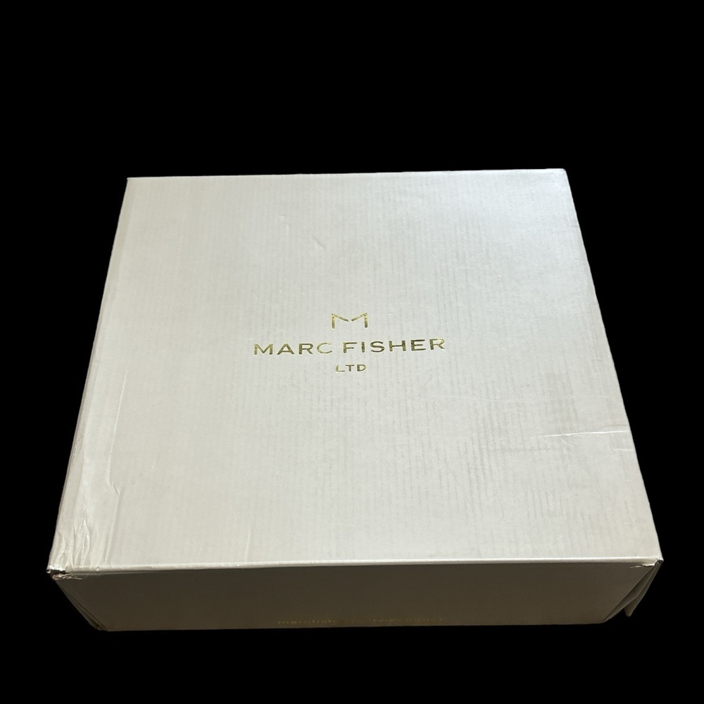 Marc Fisher LTD.
Women's Issy Hiker Boots Size 9.5 Ivory EUC in The box - Picture 8 of 8